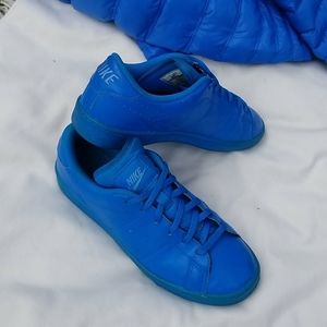 NIKE sneakers for boys